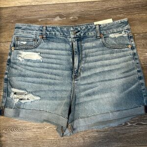 American Eagle curvy mom shorts